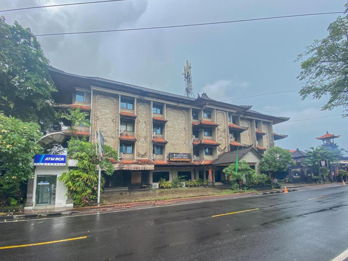 Urbanview Hotel Taman Suci Denpasar  Exterior photo