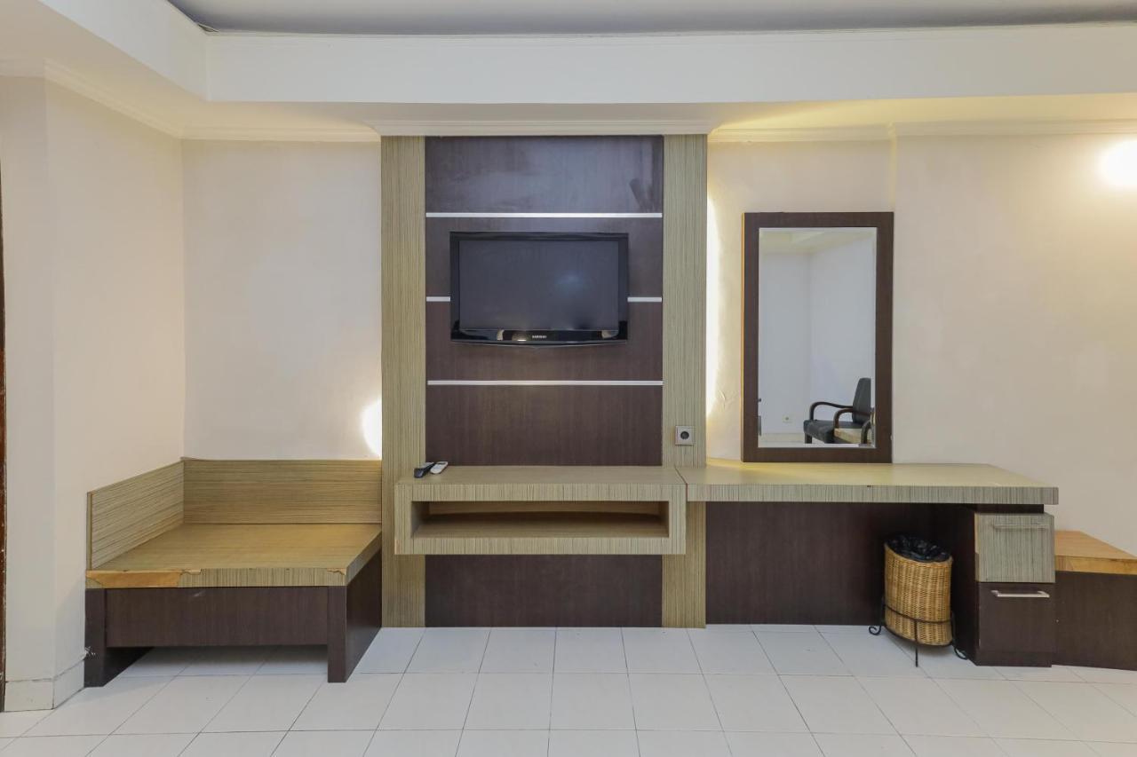 Urbanview Hotel Taman Suci Denpasar  Exterior photo