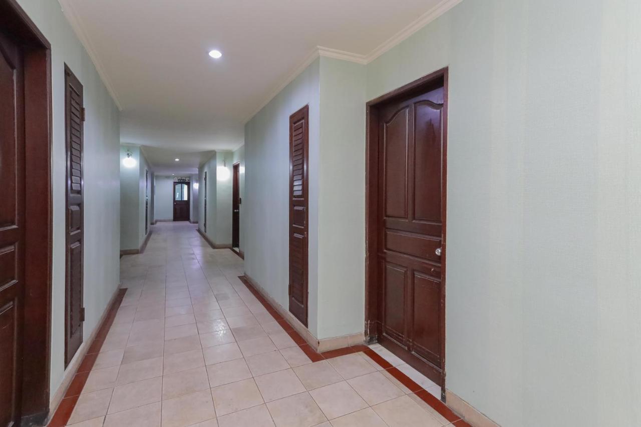 Urbanview Hotel Taman Suci Denpasar  Exterior photo