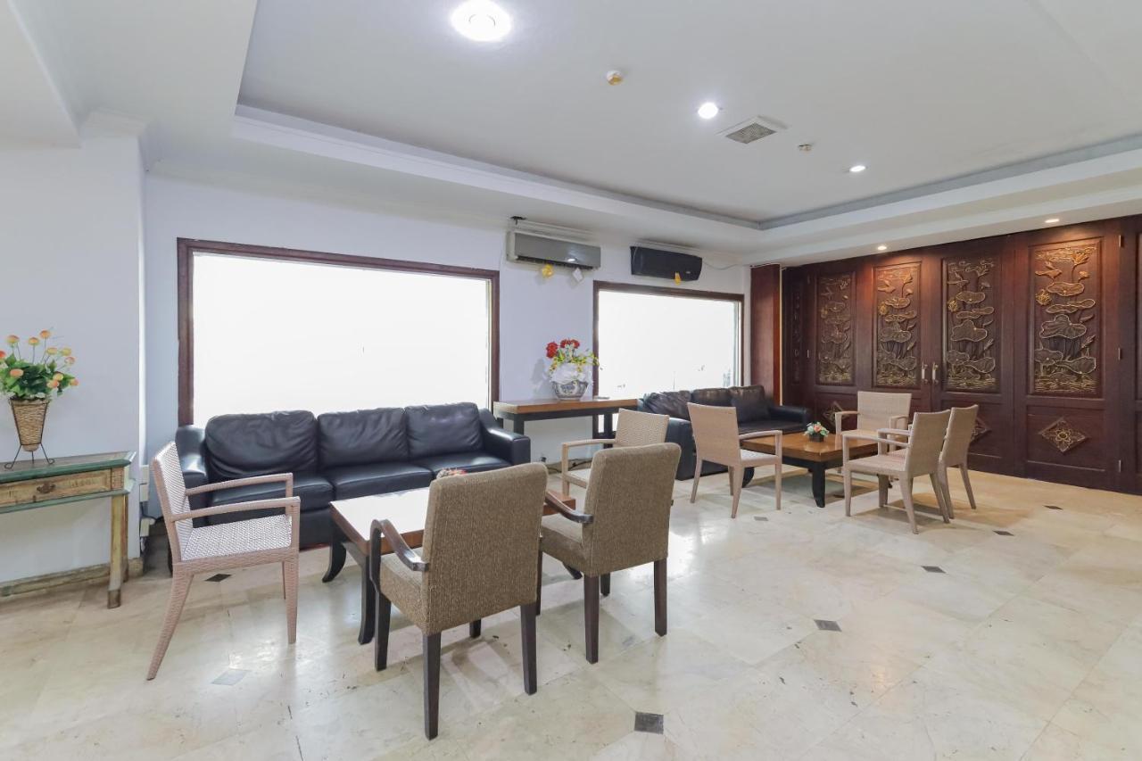 Urbanview Hotel Taman Suci Denpasar  Exterior photo
