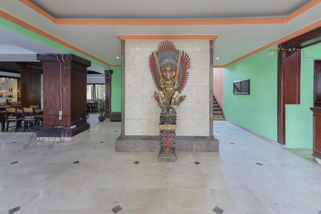 Urbanview Hotel Taman Suci Denpasar  Exterior photo