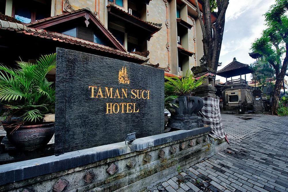 Urbanview Hotel Taman Suci Denpasar  Exterior photo